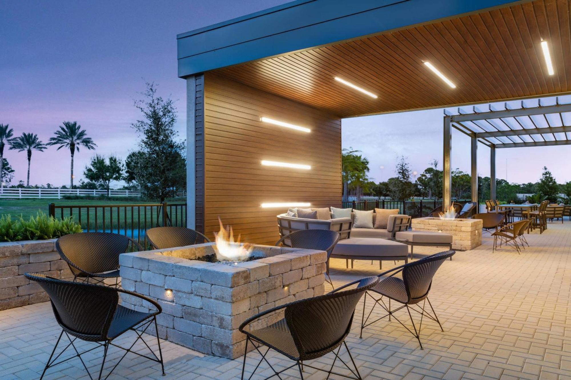 Courtyard By Marriott Port St. Lucie Tradition ภายนอก รูปภาพ